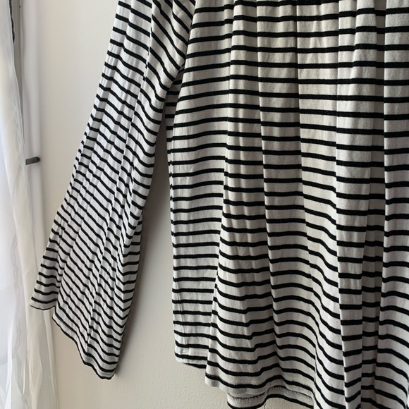 BELL SLEEVE OFF THE SHOULDER TOP STRIPED - Picture 2 of 2